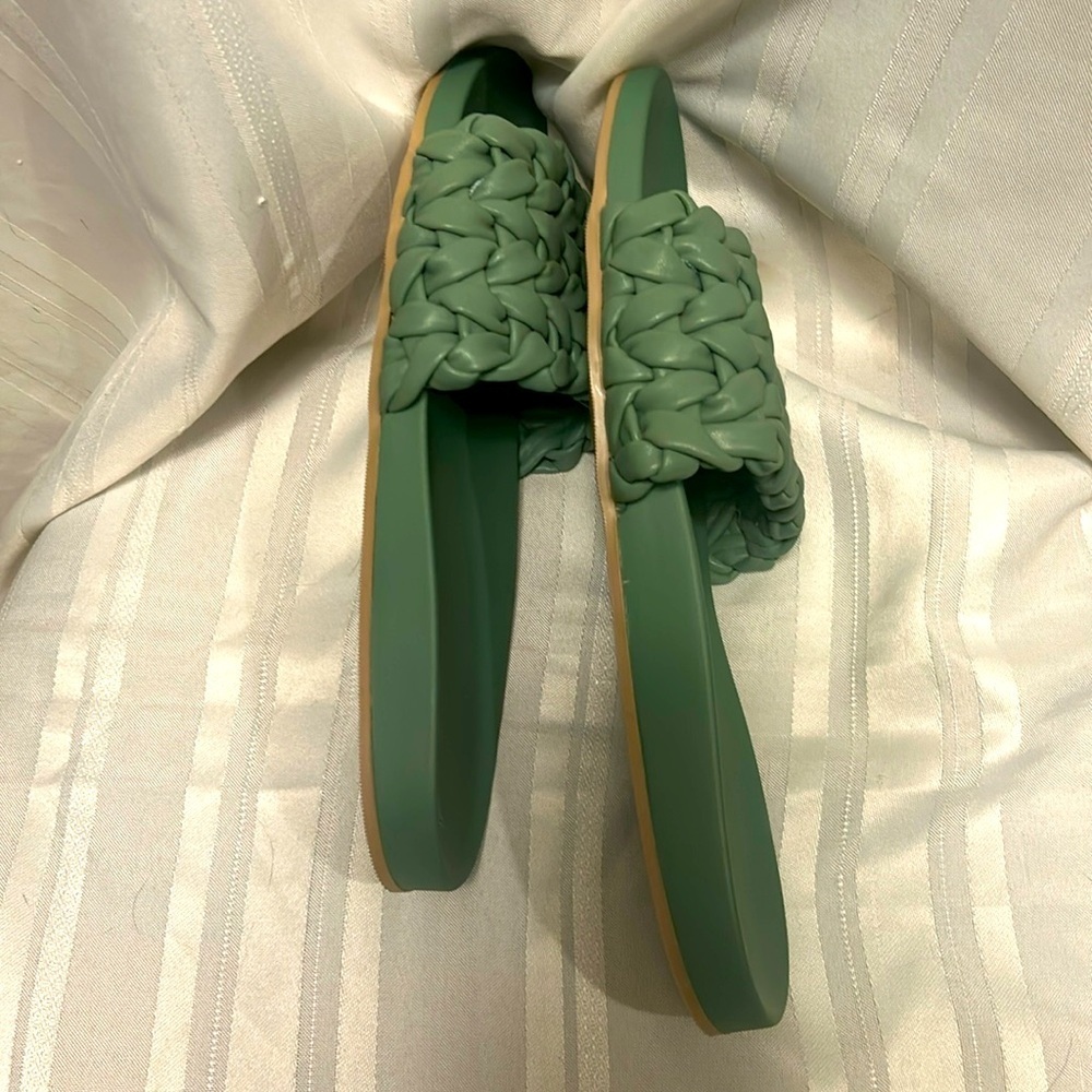 Universal Thread Slides - Picture 5 of 7